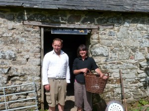Tim&Bec outside the Ferret Inn